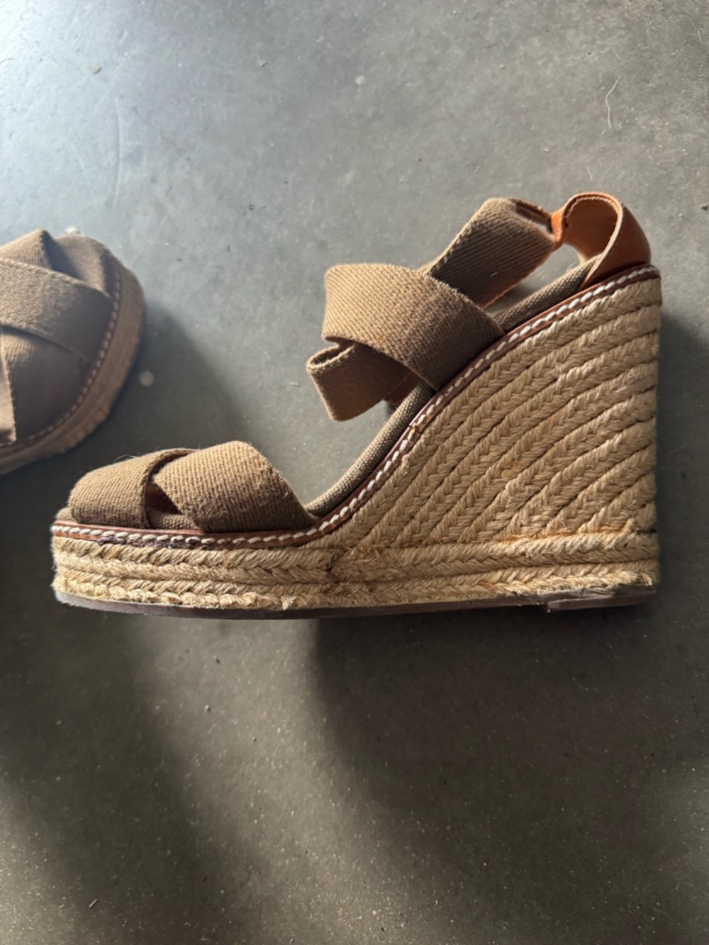 Tory Burch Adonis high wedge  espadrille sandals in olive/ tan leather size 7